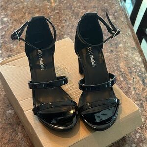 Steve Madden Black Patent Strappy Dress Shoes